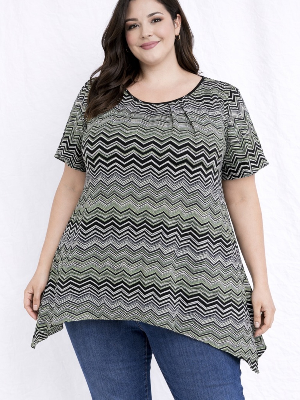 Plus Size Chevron‎ Short Sleeve Top in Olive Green & Black Pit to Pit 24.5 in”
